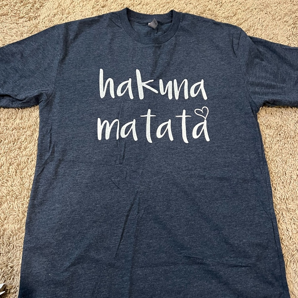 Hakuna matata shirt - Disney